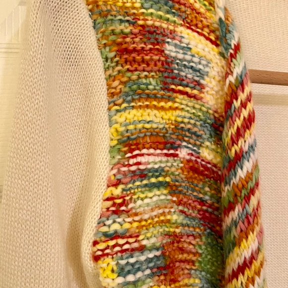 Colorful No Button Sweater - Picture 4 of 7